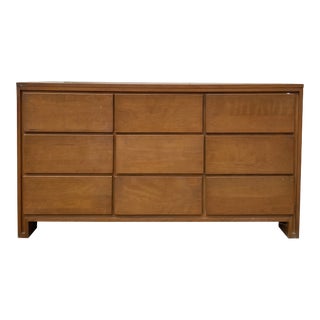 1950s Conant Ball Leslie Diamond Russell Wright Mid-Century Modern 9 Drawer Dresser For Sale