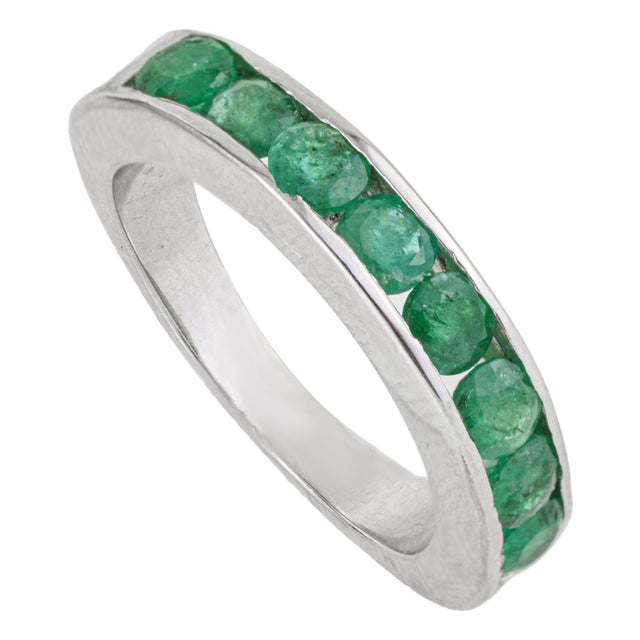 Art Deco Style 0.85 Ct Green Emerald Channel Set Half Eternity Band Ring Size 7.5 For Sale