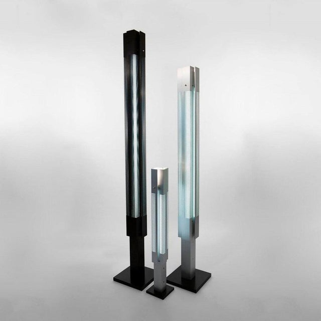 Mid-Century Modern Aluminium Medium Signal Column Floor Lamp by Serge Mouille For Sale - Image 4 of 7