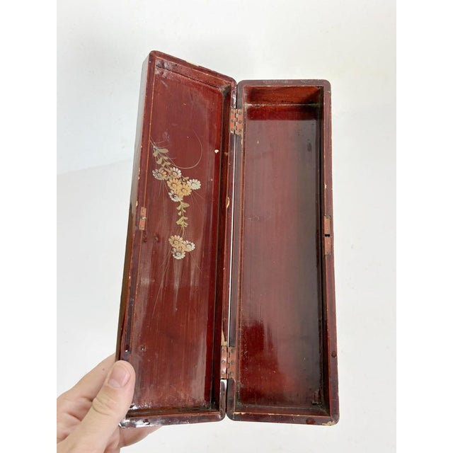 19th Century Japanese Lacquered Box with Bird Decoration, Japan For Sale - Image 12 of 18