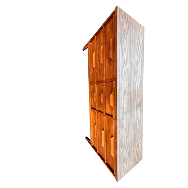 Mid 20th Century Johnson Carper Dresser 9 Drawers, Attributed For Sale - Image 10 of 16