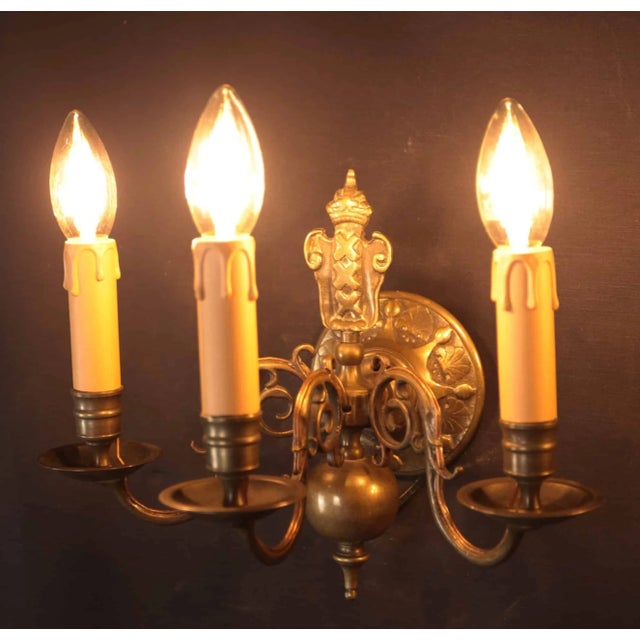 Antique Bronze Wall Lamps with Coat of Arms, Set of 2 For Sale - Image 6 of 7