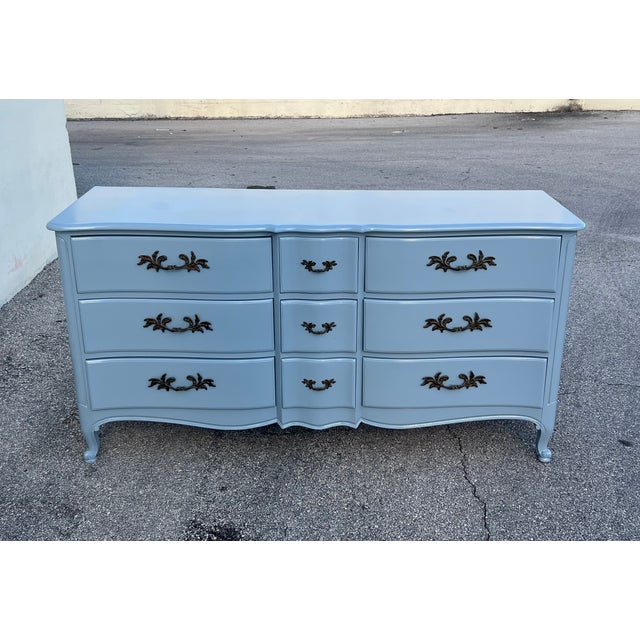 1970s French Provincial Blue Gray Lacquered Dresser of Twelve Drawers For Sale - Image 9 of 11