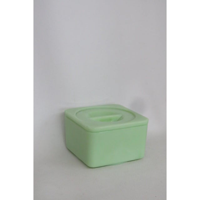 Jeanette Poinsetta Jadeite Refrigerator Dish With Lid 1930s Uranium Glass 4753b For Sale - Image 17 of 18