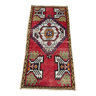 Turkish Yastik Rug 1'7" x 3' For Sale