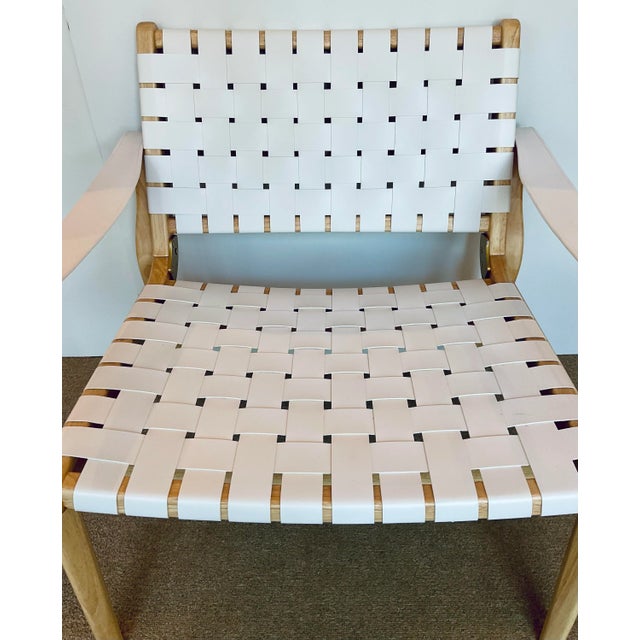 Wood Organic. Modern White Vinyl Straps Natural Wood Lounge Chair For Sale - Image 7 of 7