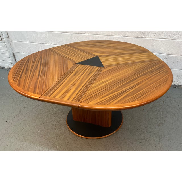 Wood Late 20th Century Skovby Model Dc06 "Lotus" Expanding Circular Dining Table For Sale - Image 7 of 14