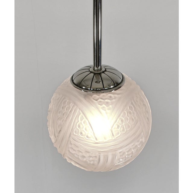 Hettier & Vincent French Art Deco Pendant Light 1930s - A Pair For Sale - Image 6 of 12