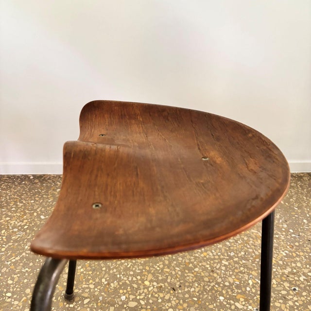 Gray Tripod Stool by Astor Glibstrup for Frederikssund Mobelfabrik, Denmark, 1950s For Sale - Image 8 of 12