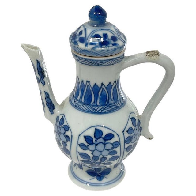 Small Blue and White Lidded Jug For Sale - Image 13 of 13