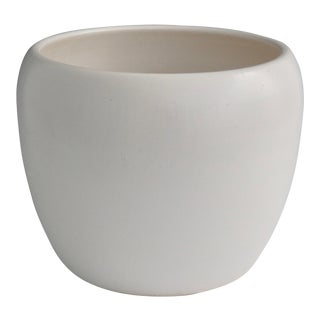 Early Gainey California Modern Planter Pot in Matte White For Sale