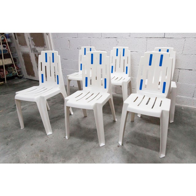 6 MAMBO chairs designed for the Henry Massonet line and manufactured by Stamp in the 1990s. They come in white and blue....