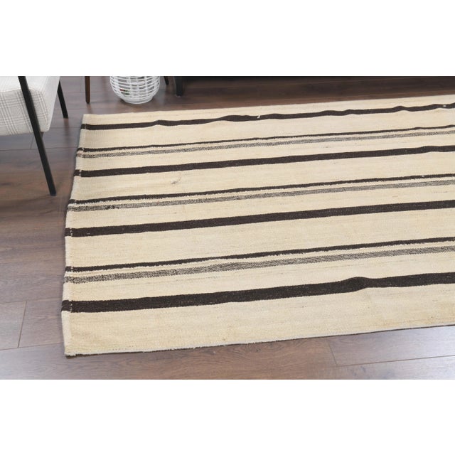 Textile Vintage Turkish Hand-Knotted Wool Cotton Beige Kilim Area Rug For Sale - Image 7 of 11