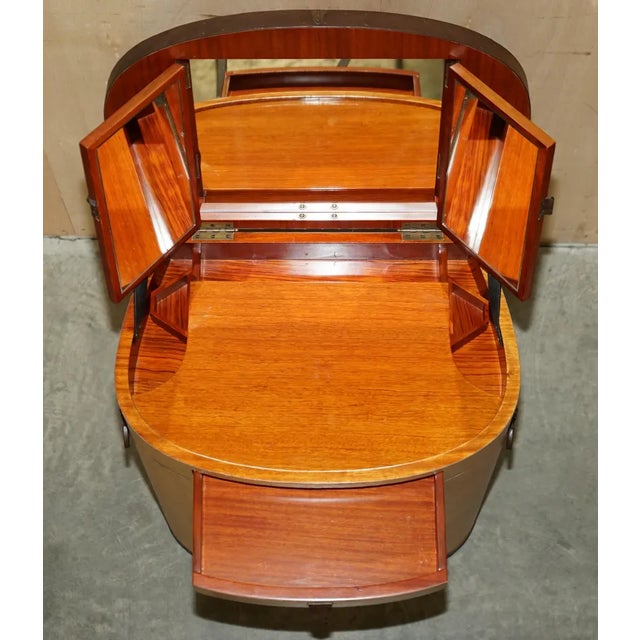 1950s Starbay Marie Galante Makeup Travel Luggage Dressing Table & Brown Leather Chair For Sale - Image 5 of 18