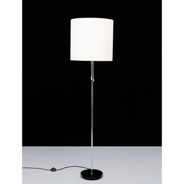 Very nice floor lamp .Three large E27 bulbs needed .Pull down switch. Beautiful shade. Very good condition Staff Leuchten...