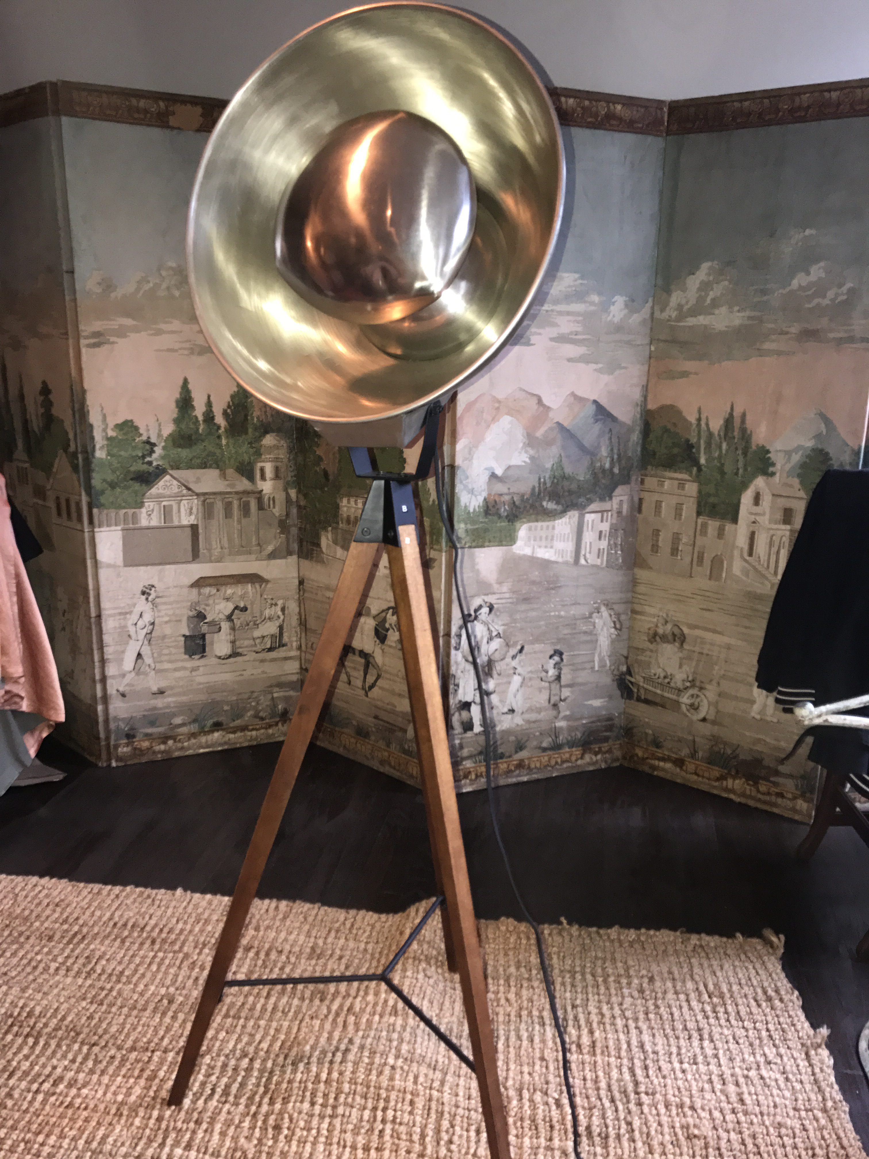 studio tripod floor lamp