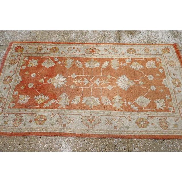 Early 20th Century Galerie Shabab Collection Early 20th Century Turkish Oushak Throw Rug For Sale - Image 5 of 6