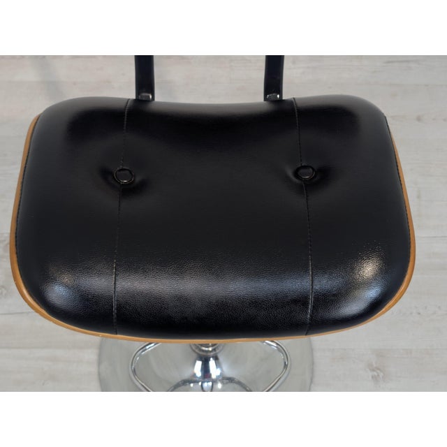 Vintage Swivel Bar Stool, 1960s For Sale - Image 6 of 16