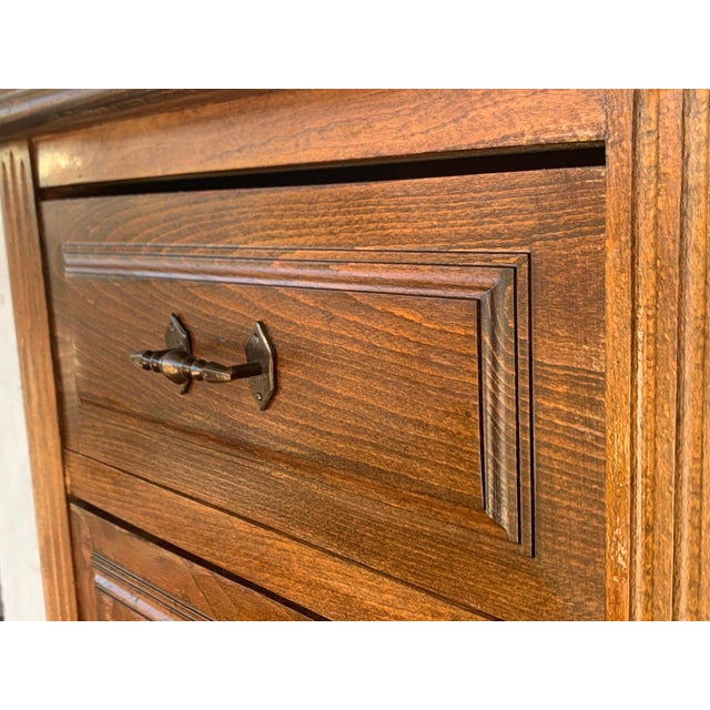 20th Century Spanish Carved Pine Tuscan Six Drawers Chiiffonier with Locks For Sale - Image 11 of 18