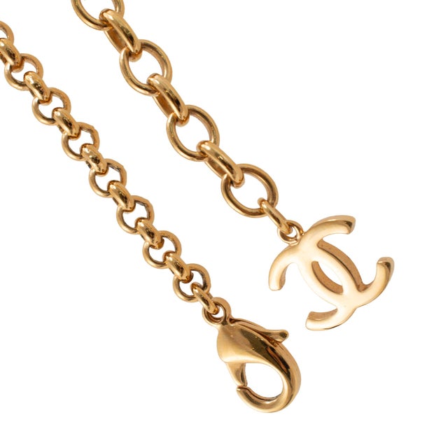 Chanel Chanel CC Gold Plated Black Enamel Rolo Chain Pendant Necklace For Sale - Image 4 of 9