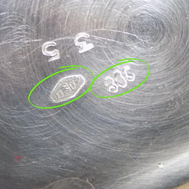 Vintage Italian Handmade Genuine Silver Chestnut Shaped Pill Snuff Trinket Box For Sale - Image 9 of 12