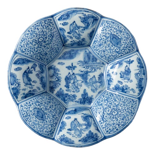 Dutch Blue and White Chinoiserie Lobed Dish For Sale