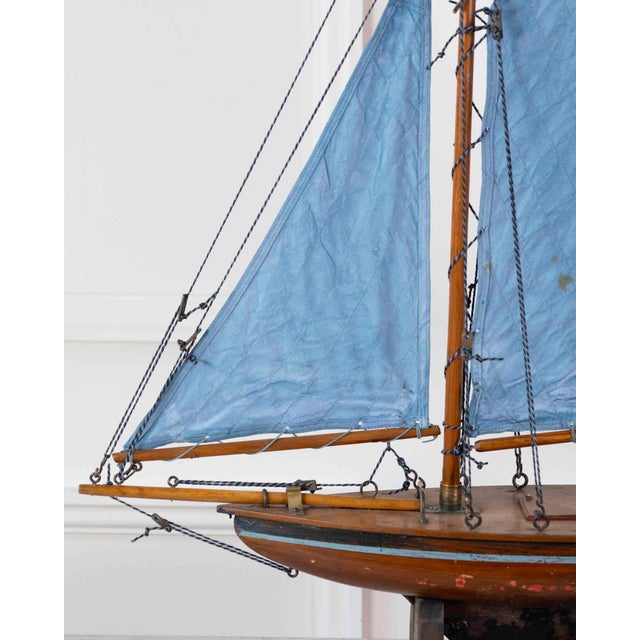 Mid 20th Century English 20th Century Carved Wood Gaff Cutter Pond Yacht For Sale - Image 5 of 11