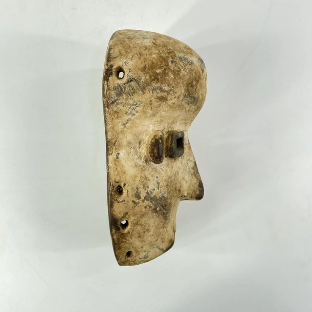 Early 20th Century Nyanga Wooden Mask For Sale - Image 4 of 6