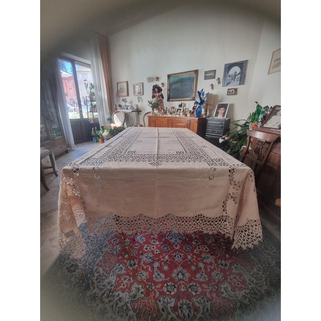 wonderful linen tablecloth with tatted lace complete with 12 napkins never used