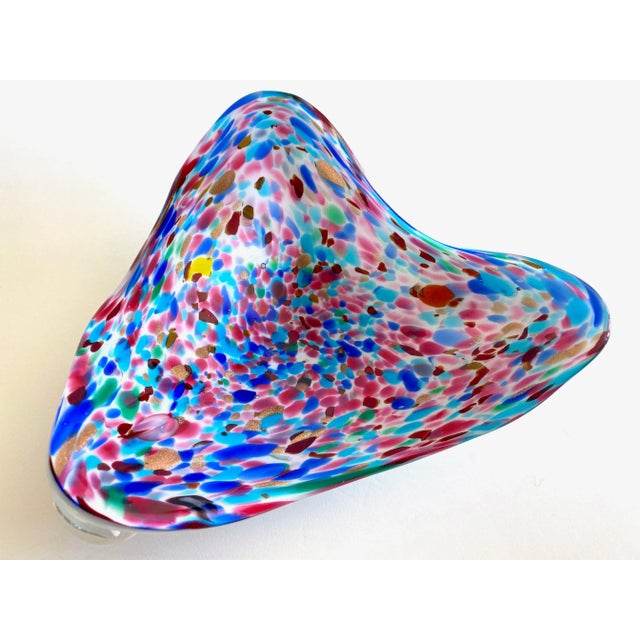 Vintage Mid Century Modernist Italy Multicolor Confetti Murano Art Glass Large Biomorphic Triangular Bowl For Sale - Image 13 of 13