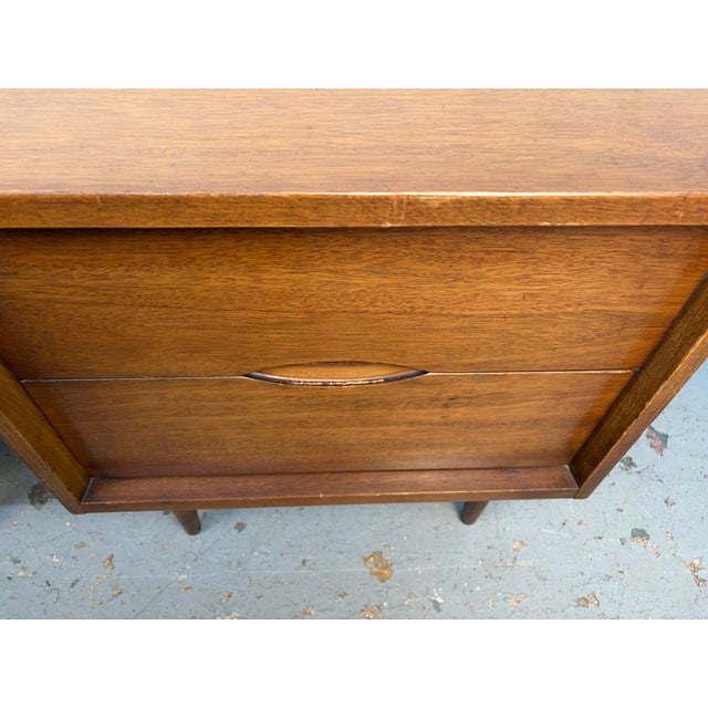 Pair of Mid 20th Century Walnut Nightstands For Sale - Image 11 of 16