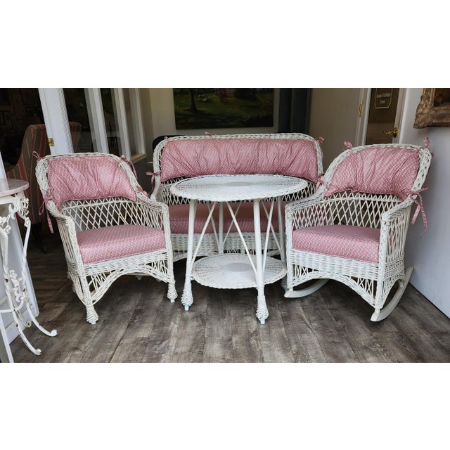American Antique Bar Harbor Wicker 4-Piece Set - In the Manner of Heywood Wakefield For Sale - Image 3 of 18