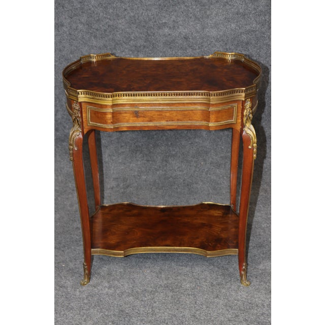 19th C French Louis XV Style Bronze Ormolu Mounted Two Tier End Table For Sale - Image 4 of 14
