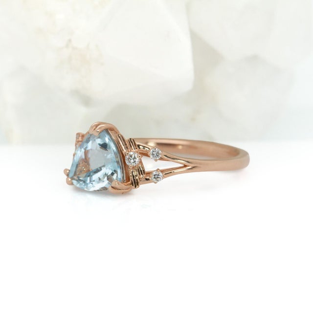 1.4ct Aquamarine Ring With Natural Diamond Accents: Solid 14k Gold, Trillion 8mm For Sale In Columbus - Image 6 of 10