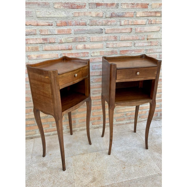 Mid-Century Modern French Walnut Nightstands with Drawer & Open Shelf, 1950s, Set of 2 For Sale - Image 3 of 17