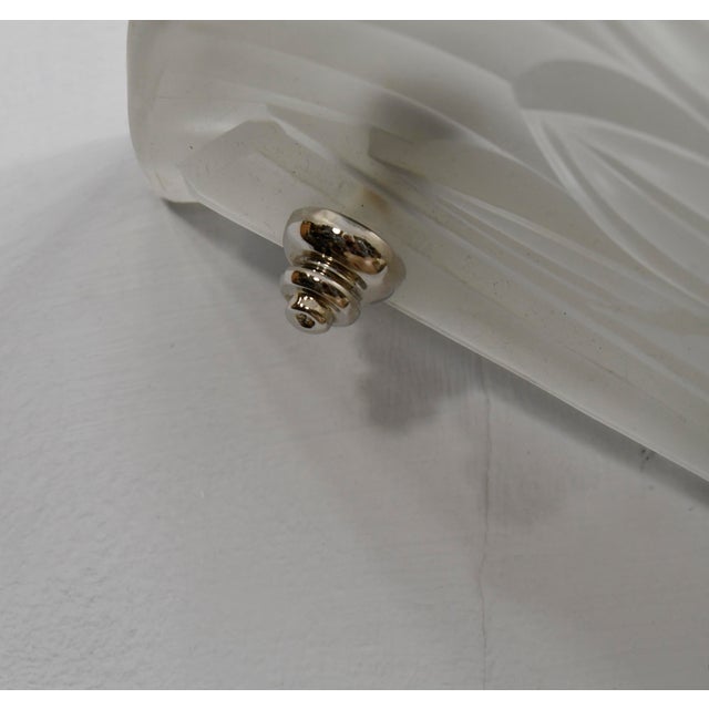 Metal Large Single French Art Deco Frosted Glass Wall Sconce by Hettier Vincent & Hanots 1930s For Sale - Image 7 of 10