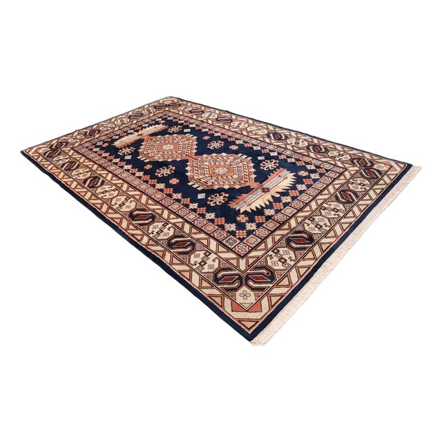 Middle Eastern Rug in Hand-Knotted Wool For Sale