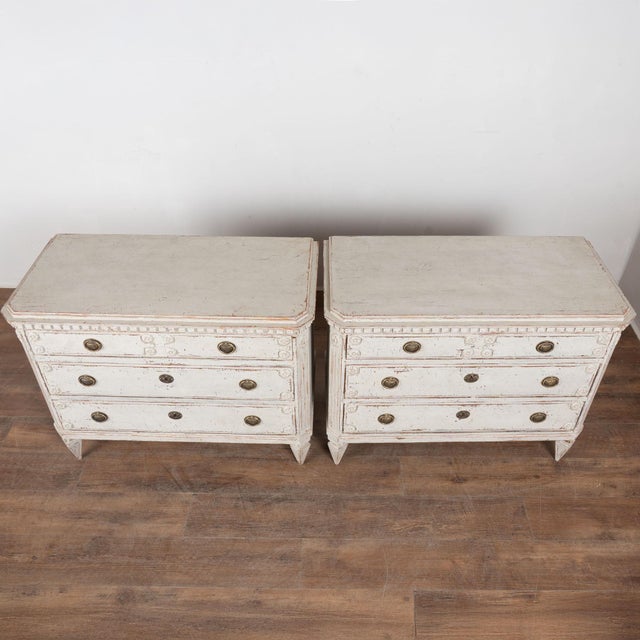 19th Century Swedish Pair of Chest of Drawers For Sale - Image 4 of 17