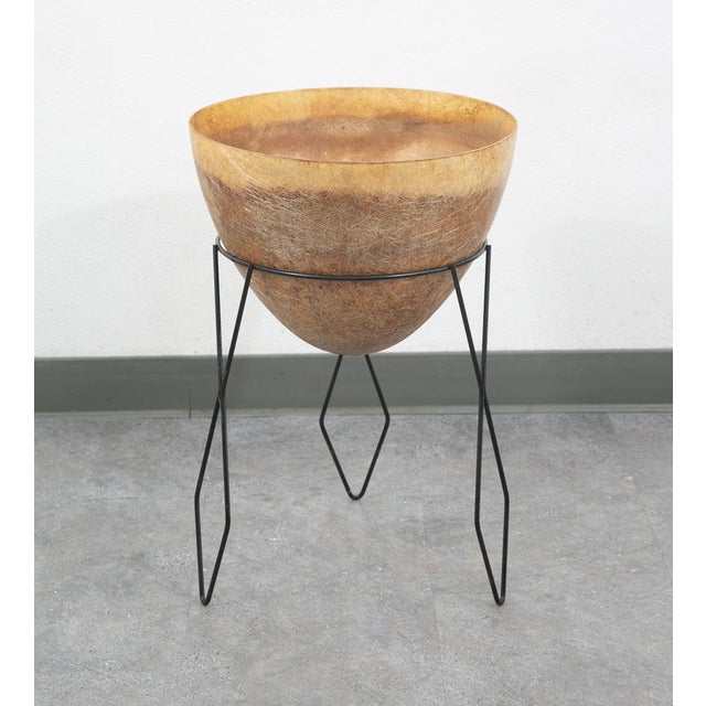 Mid-Century Modern Mid Century Modern Planter Kimball Bullet Round Atomic Plant Stand Tan Fiberglass For Sale - Image 3 of 12