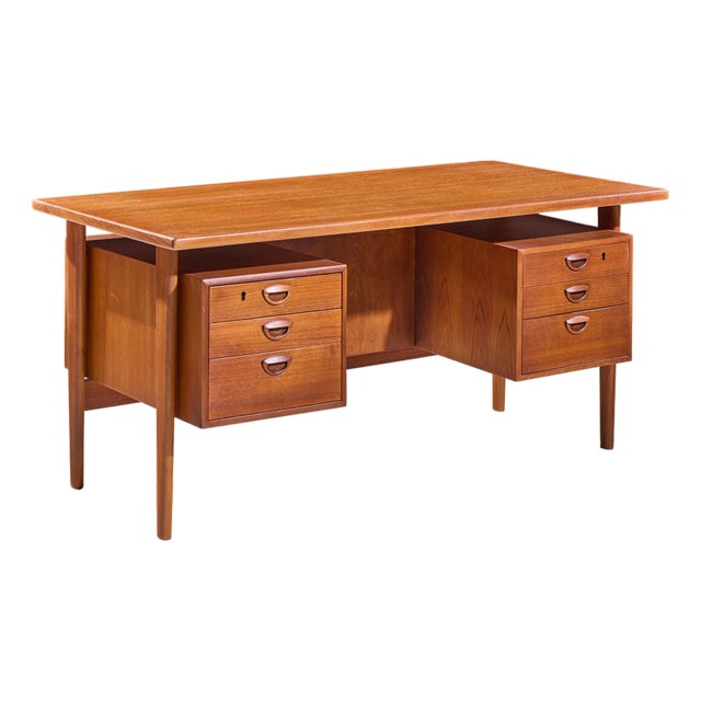 Kai Kristiansen for Fm Møbler Model Fm60 Mid Century Danish Teak Floating Desk For Sale