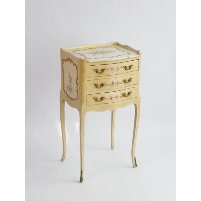 1920s Vintage Venetian Louis XV Hand-Painted Floral Nightstand with Drawers, 1920s For Sale - Image 5 of 13