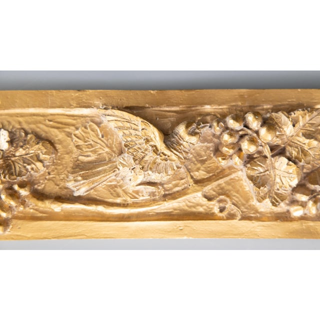 Hollywood Regency Mid-Century Italian Giltwood Carved Birds Grapevine Wall Plaque Architectural Element For Sale - Image 3 of 9