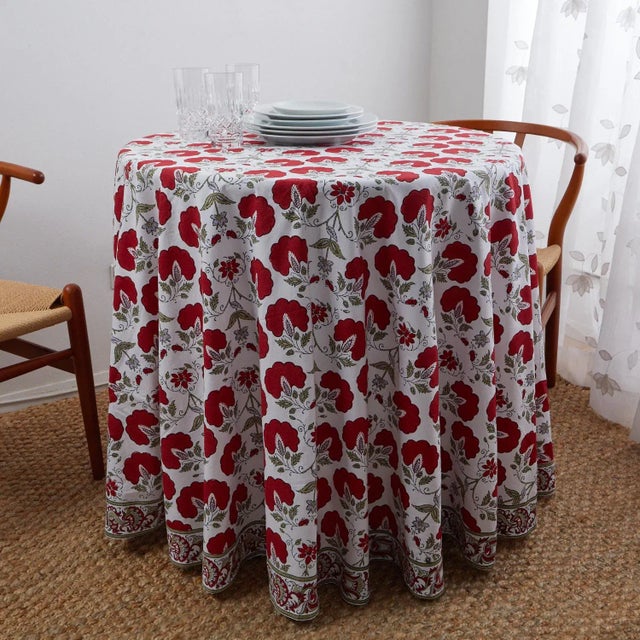 The Janvi design with an exuberant all-over flower pattern presents a modern take on traditional, nature-inspired Indian...