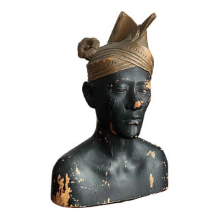 Antique and Rare Indonesian Klungkung Warrior Bust – Balinese Carved Wood Statuette Figurine For Sale