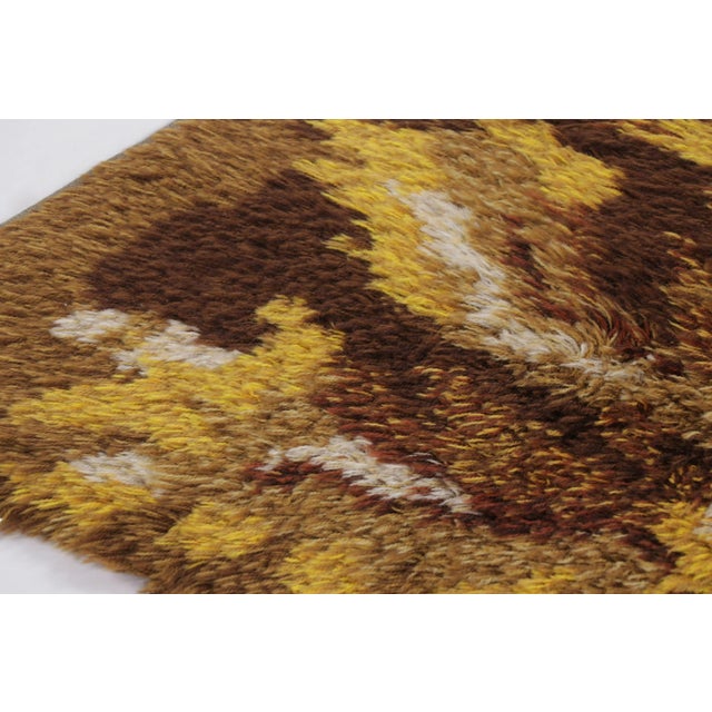 Mid-Century Modern Vintage Swedish Rya Rug With Sunburst Flare and Amber Tones - Rug & Kilim For Sale - Image 3 of 9