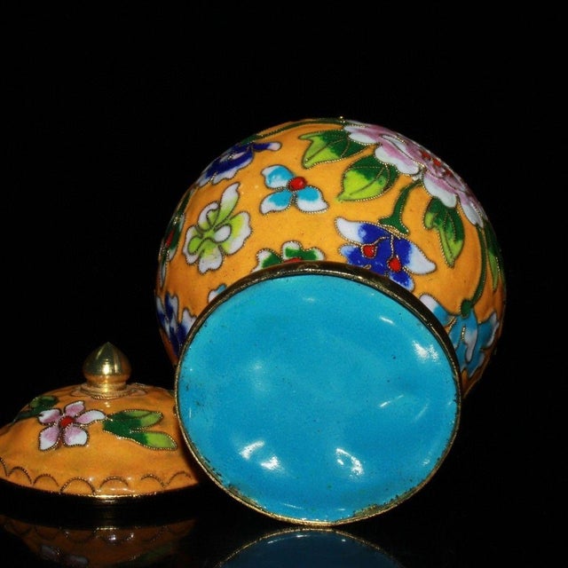 Yellow Vintage Cloisonne Enamel Ginger Jar - Yellow Floral Motif With Lid For Sale - Image 8 of 9