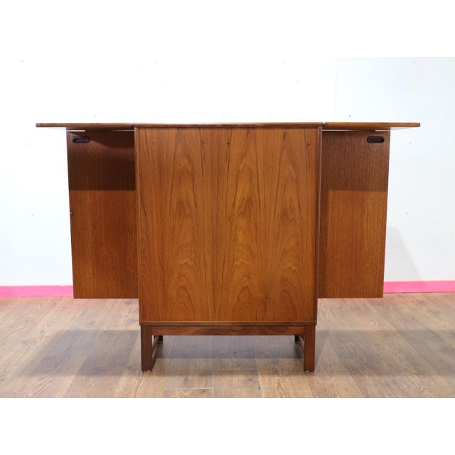 1960s Mid Century Modern Teak Bar Cabinet by Turnidge of London For Sale - Image 12 of 15