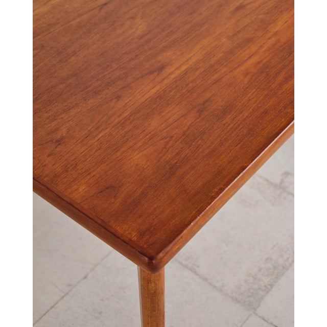 Mid-Century Danish Extendable Dining Table in Teak by Henning Kjaernulf for Vejle Stole & Møbelfabrik, 1960s For Sale - Image 17 of 18
