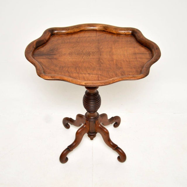 Antique Victorian Walnut Occasional Side Table, 1880 For Sale - Image 3 of 7