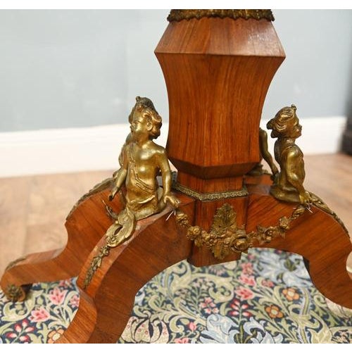 Antique French Napoleon III Centre Table in Kingwood, 1870 For Sale - Image 4 of 15